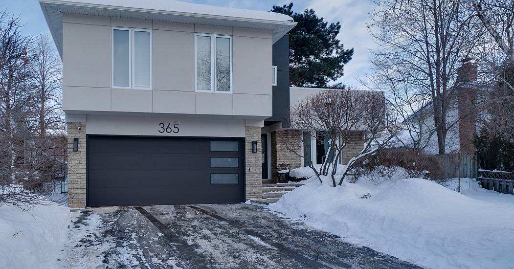 365 Lynn Pl-1.jpg