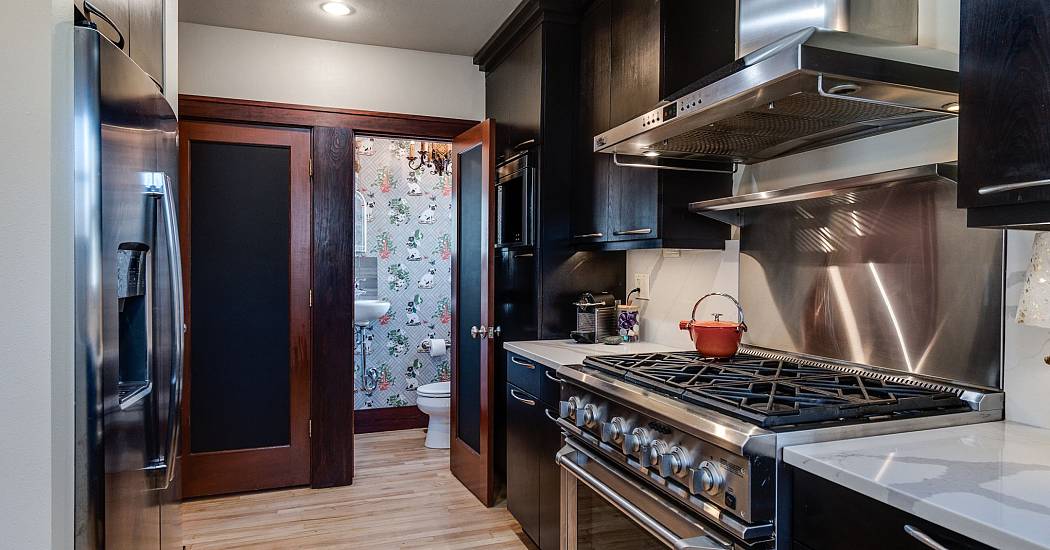 2026_2230_chadbourne_ave_int_cm_mls-09.jpg