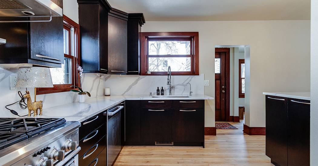 2026_2230_chadbourne_ave_int_cm_mls-05.jpg