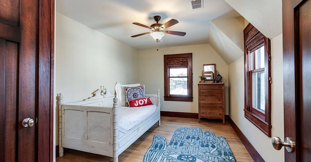 2026_2230_chadbourne_ave_int_cm_mls-27.jpg