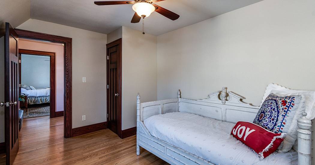 2026_2230_chadbourne_ave_int_cm_mls-39.jpg