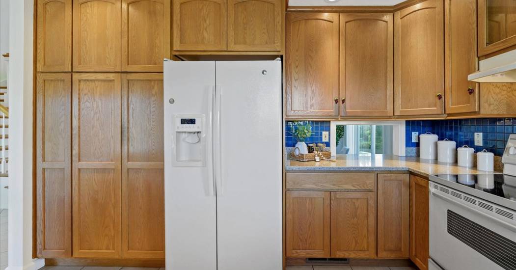 23-Kitchen.jpg
