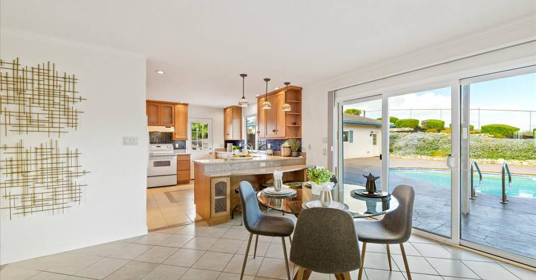 18-Informal Dining and Kitchen.jpg