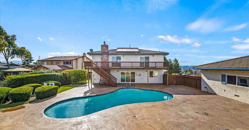35-Pool and Back of Home.jpg