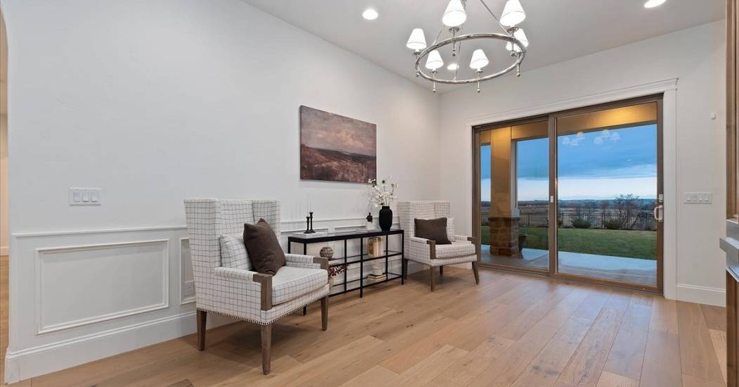 19-5032 Oakford Dr_041.jpg