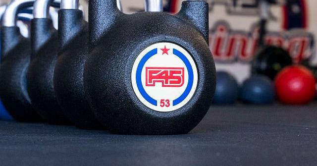 L3RycmViL2xpc3RpbmdzLzQxLzk0Lzk0LzA2L3AvZDU5YTkzNzEtMGIzNy00YTRhLWFkYzEtM2ZiYmFjNDhmNWFjLmpwZw.jpg
