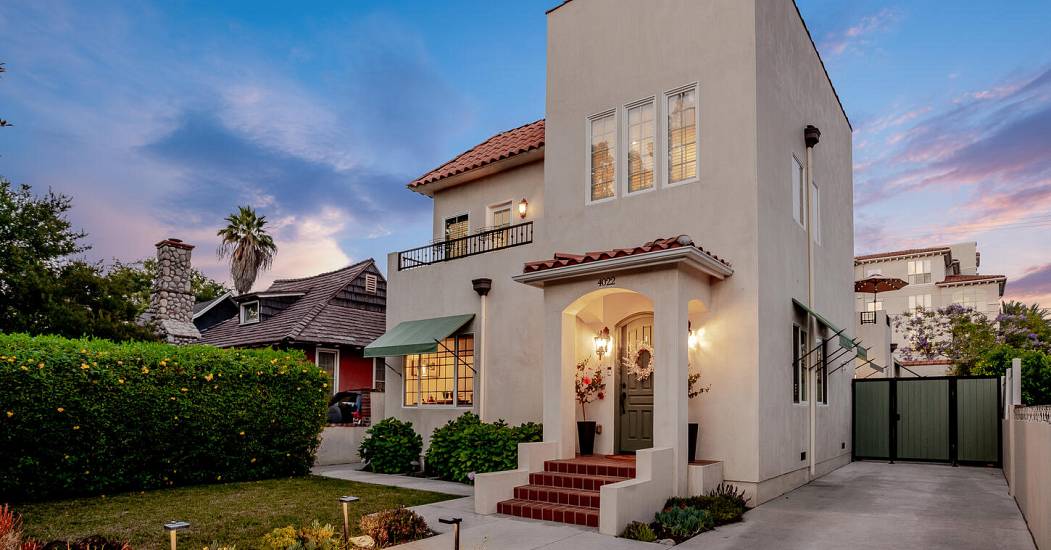 4022 Willowcrest Ave Studio-large-002-005-DSC6483Edit-1451x1000-72dpi.jpg