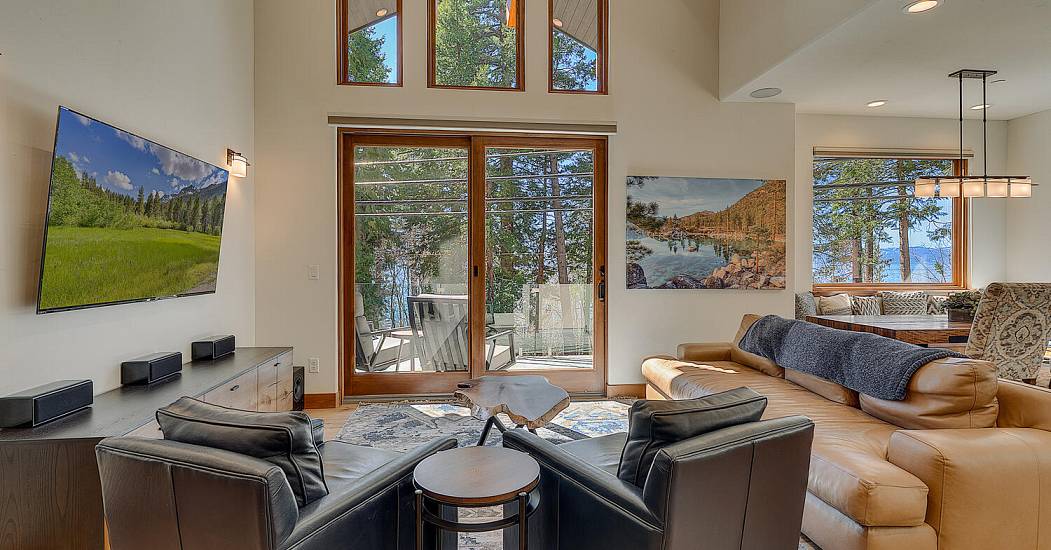 16  18 Stone Creek Ln-large-072-052-Guest House  Living Room-1500x1000-72dpi.jpg