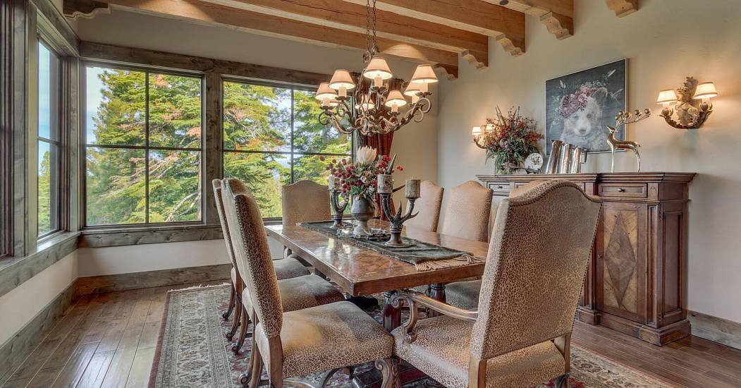 2388 Overlook Pl Truckee CA-large-019-013-Dining Room-1500x1000-72dpi.jpg