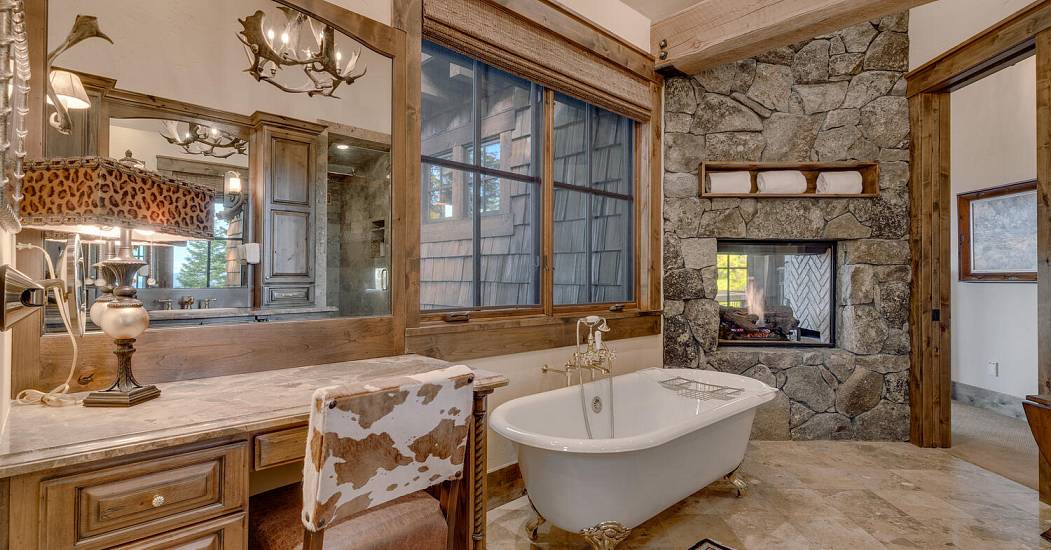 2388 Overlook Pl Truckee CA-large-025-010-Primary Bathroom-1500x1000-72dpi.jpg