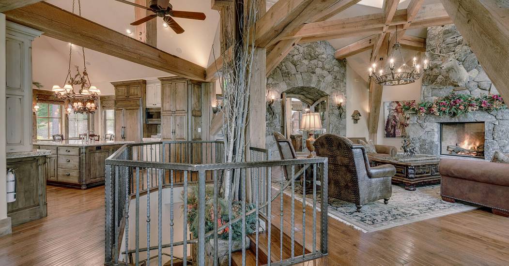 2388 Overlook Pl Truckee CA-large-029-015-Great Room-1500x1000-72dpi.jpg