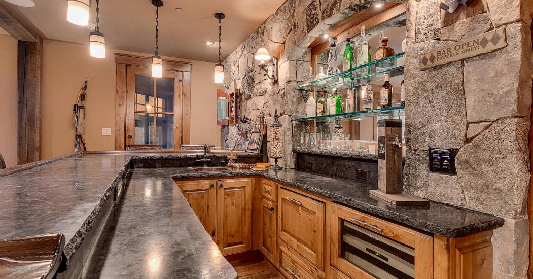 2388 Overlook Pl Truckee CA-large-049-023-Behind the Bar-1500x1000-72dpi.jpg