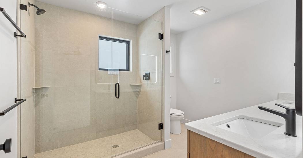 118-web-or-mls-442-balsam-dr.jpg