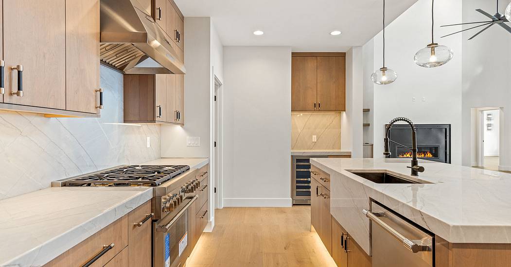58-web-or-mls-442-balsam-dr.jpg