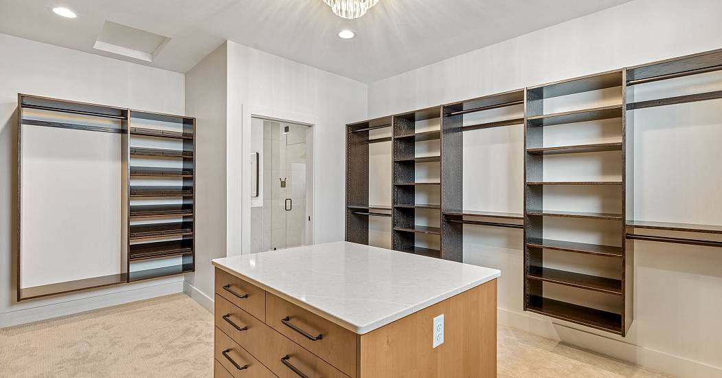 82-web-or-mls-442-balsam-dr.jpg