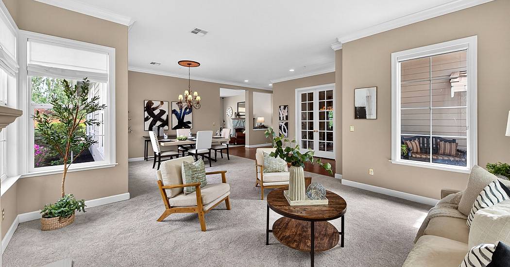 10-Living and Dining.jpg