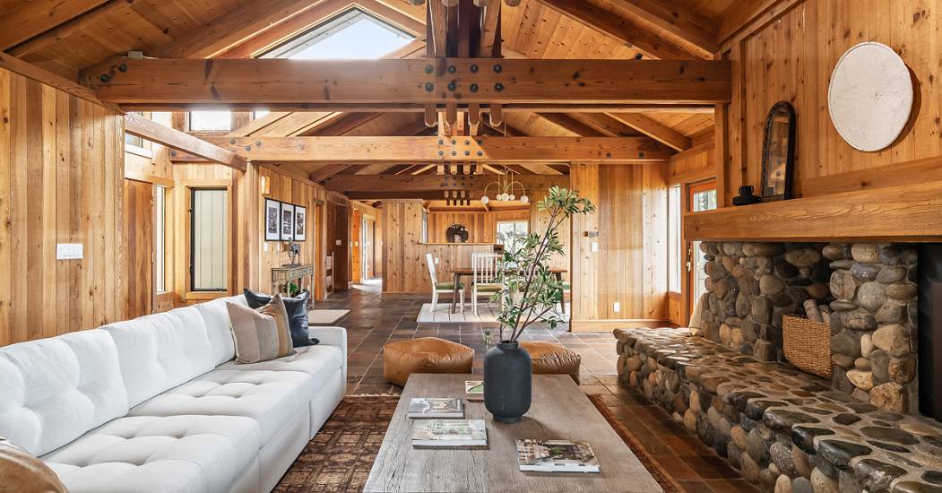 1100BayhillsDrive06_MLS.jpg