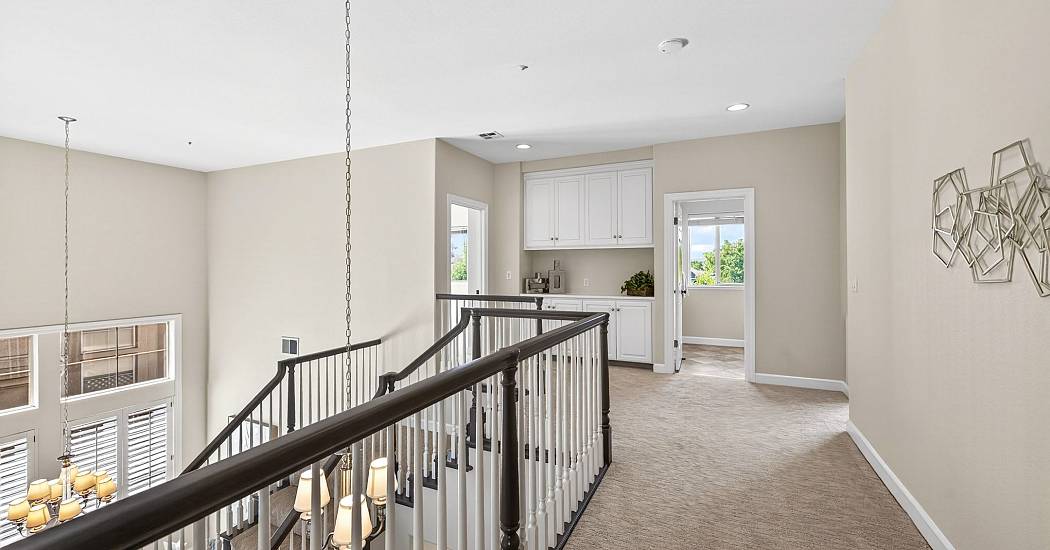 29-Upper Level.jpg