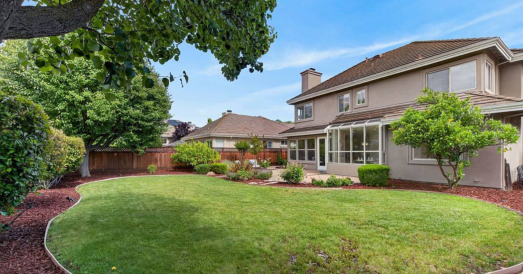 38-Backyard and Back of Home.jpg