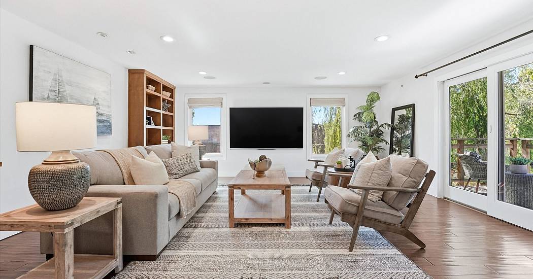 22-980 Bluebird Canyon Dr, Laguna Beach, CA-22.jpg
