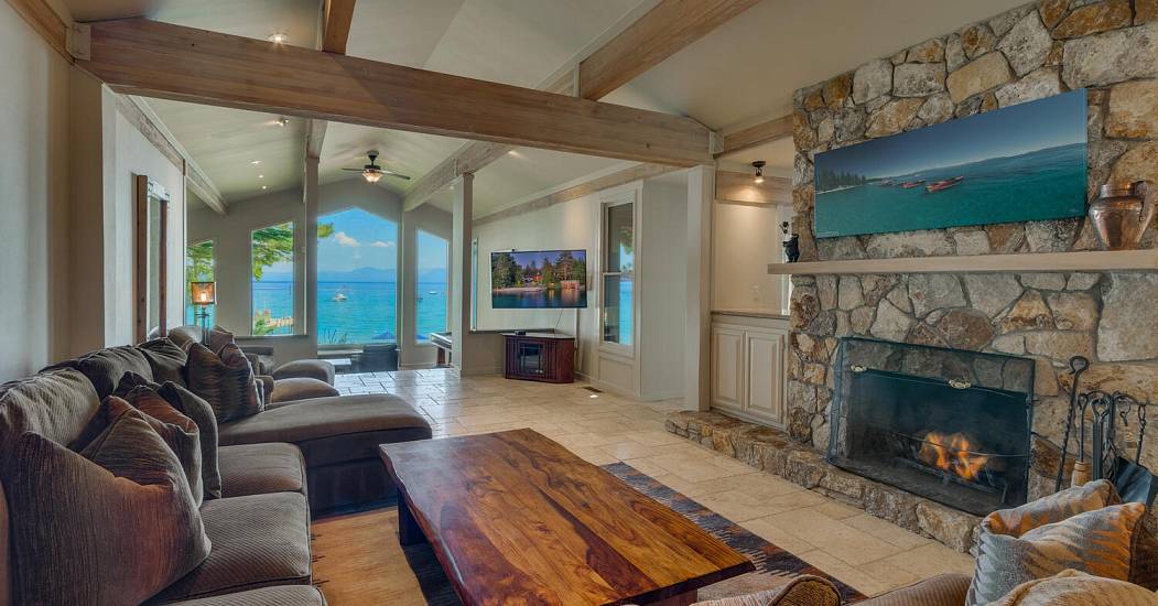 014-088-Living Room-1500x1000.jpg