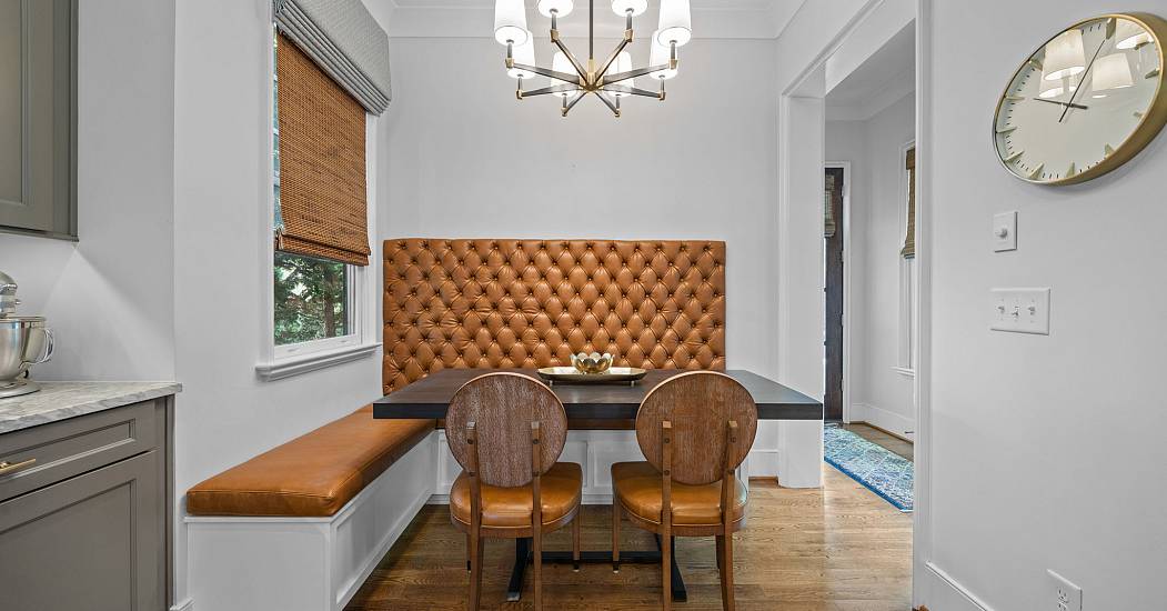 Breakfast Area.jpg