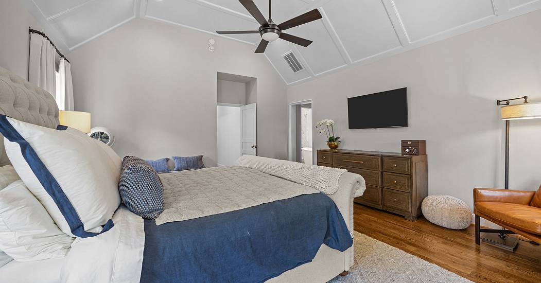 Master Bedroom Side.jpg