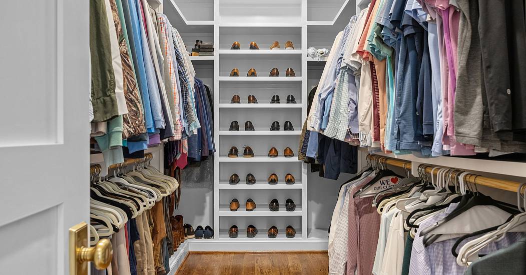 Walk In Closet.jpg
