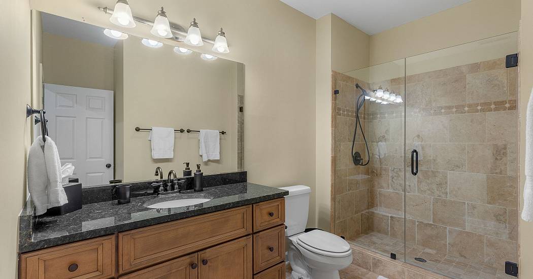 16 Hemlock Way - Photos (40).jpg