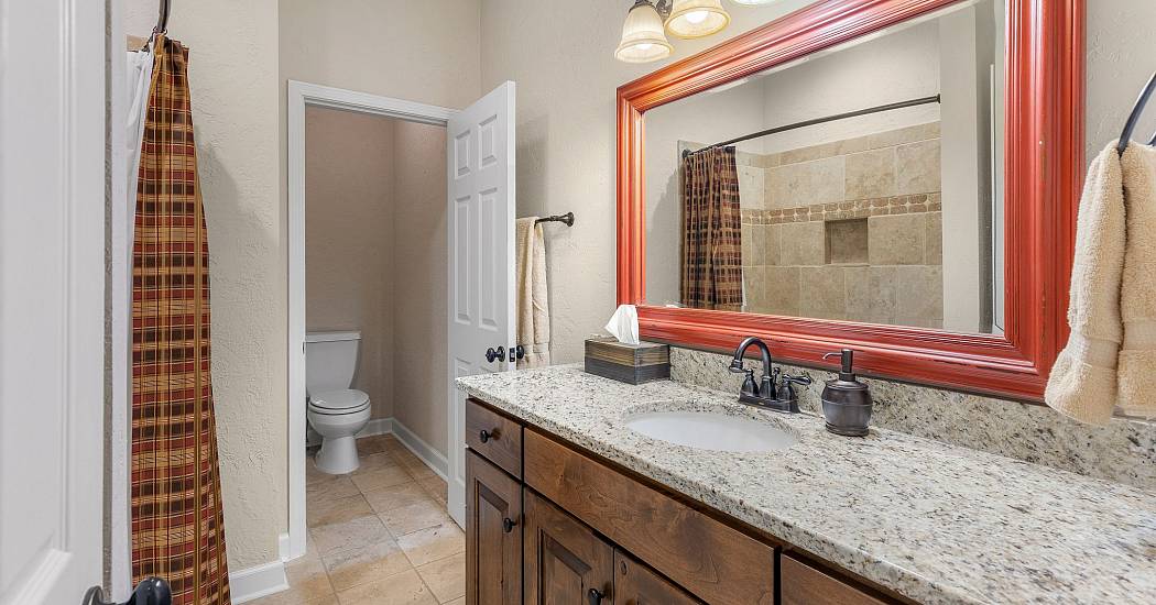 16 Hemlock Way - Photos (21).jpg