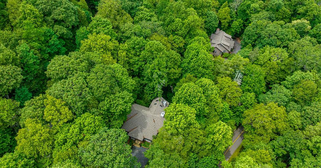16 Hemlock Way - Drone (26).jpg