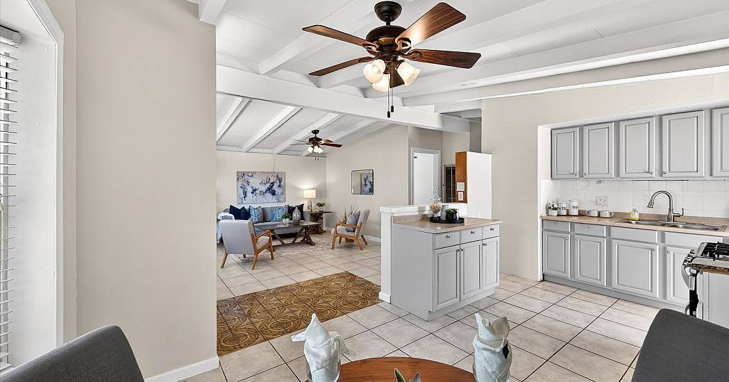 17-Dining LIving Kitchen.jpg