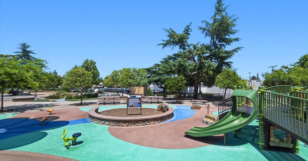 38-Community Park.jpg