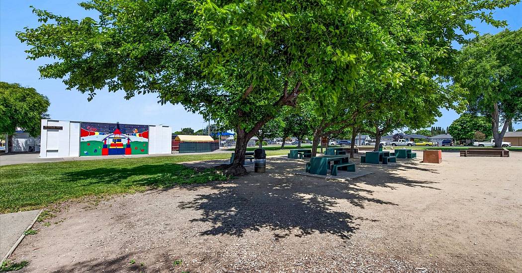 44-Community Park.jpg