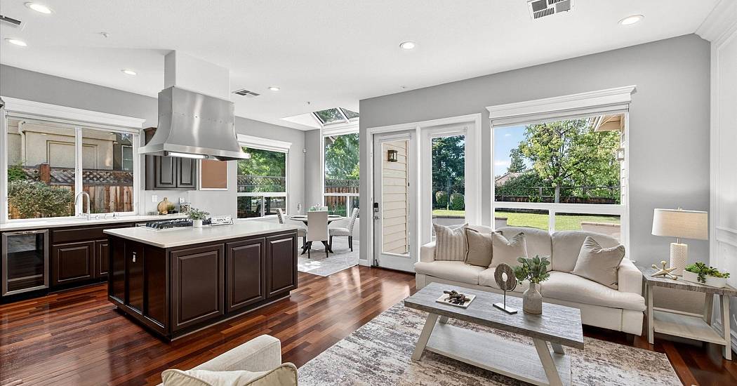 27-Family Room to Kitchen.jpg