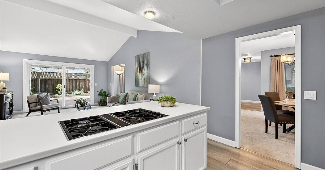 18-Kitchen.jpg