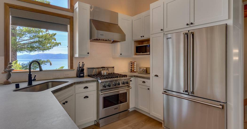 010-012-Kitchen-1500x1000.jpg