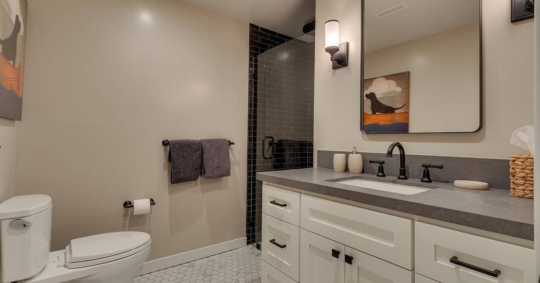 027-040-Bathroom-1500x1000.jpg
