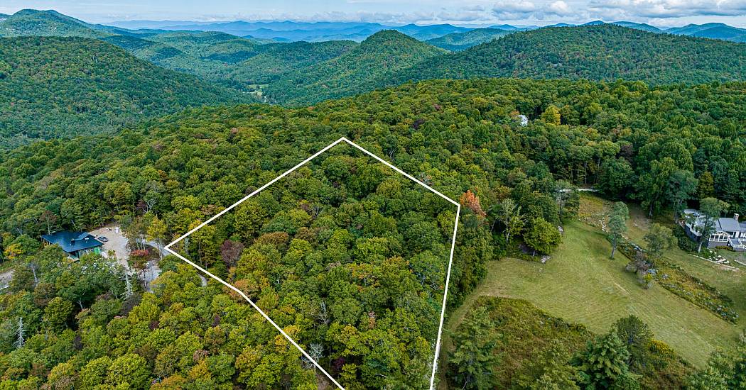 Garden Trl (Henley) 4.3 acres - Drone (8) outlined.jpg