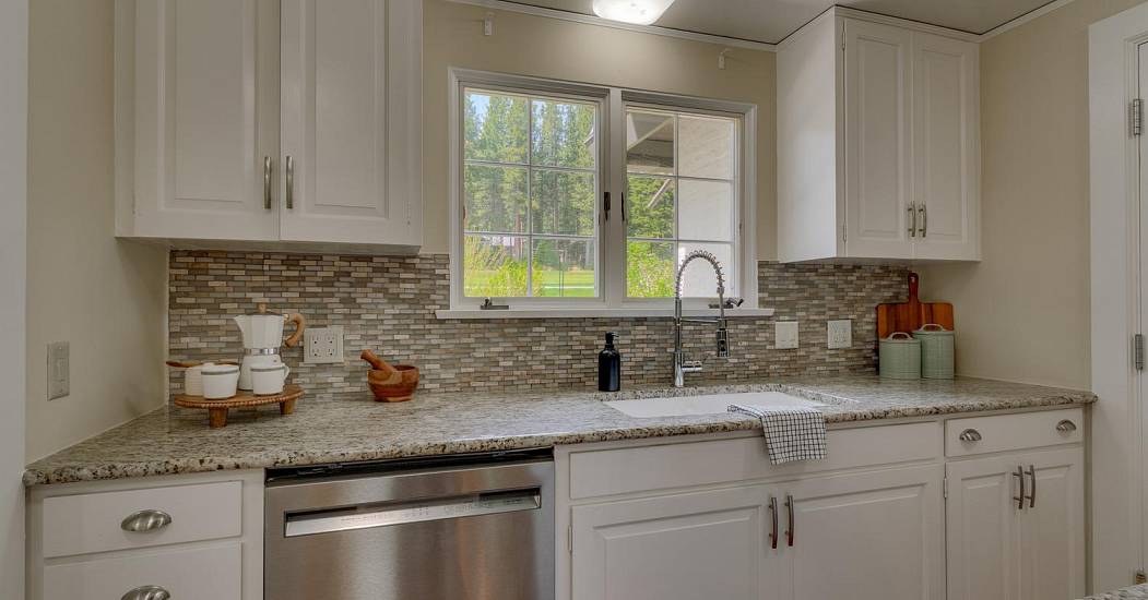 019-028-Kitchen-1500x1000.jpg