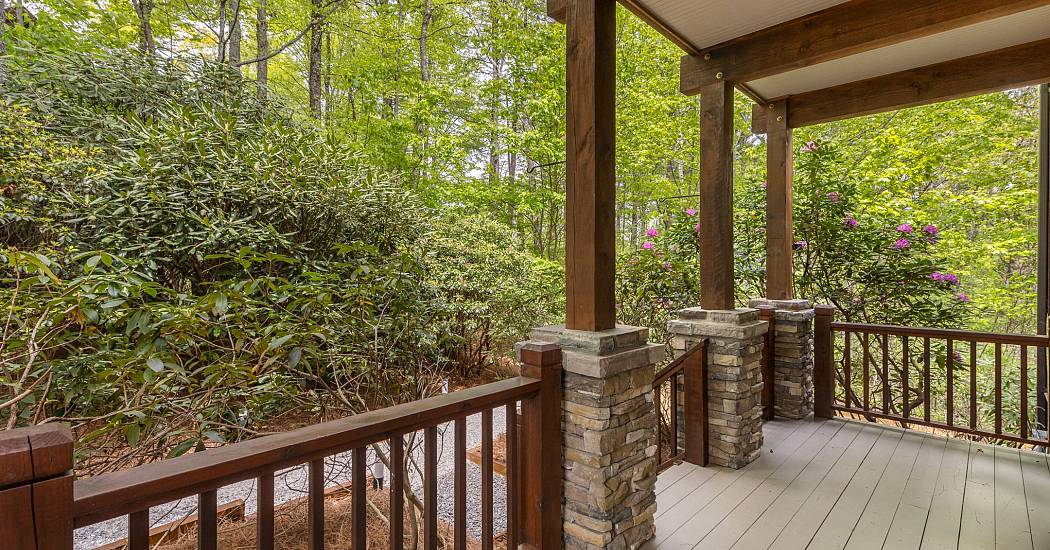 48  BearFoot Lane - Photos (15).jpg
