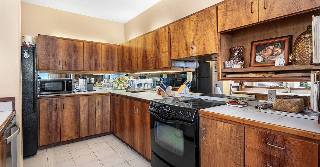 Kitchen 1.jpg