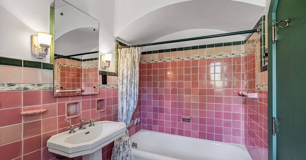 2026_3452_crestwood_dr_cm_mls-47.jpg