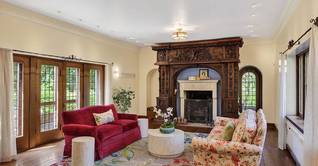 2026_3452_crestwood_dr_cm_mls-33.jpg
