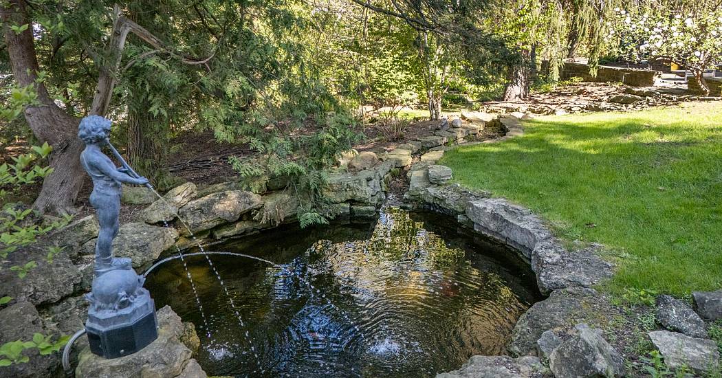 2026_3452_crestwood_dr_cm_mls-76.jpg