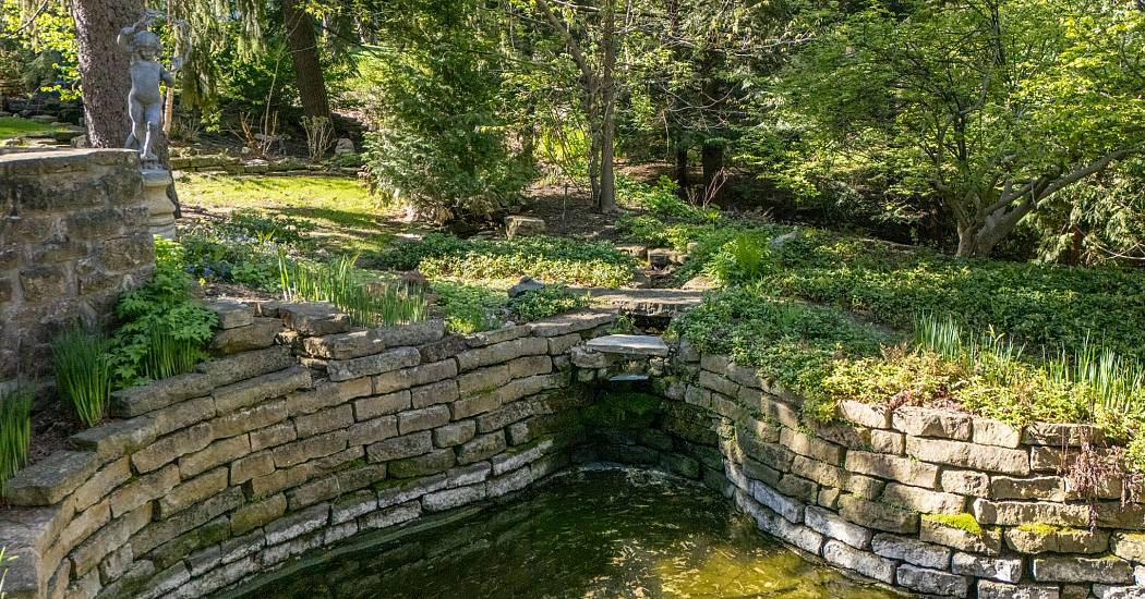 2026_3452_crestwood_dr_cm_mls-73.jpg
