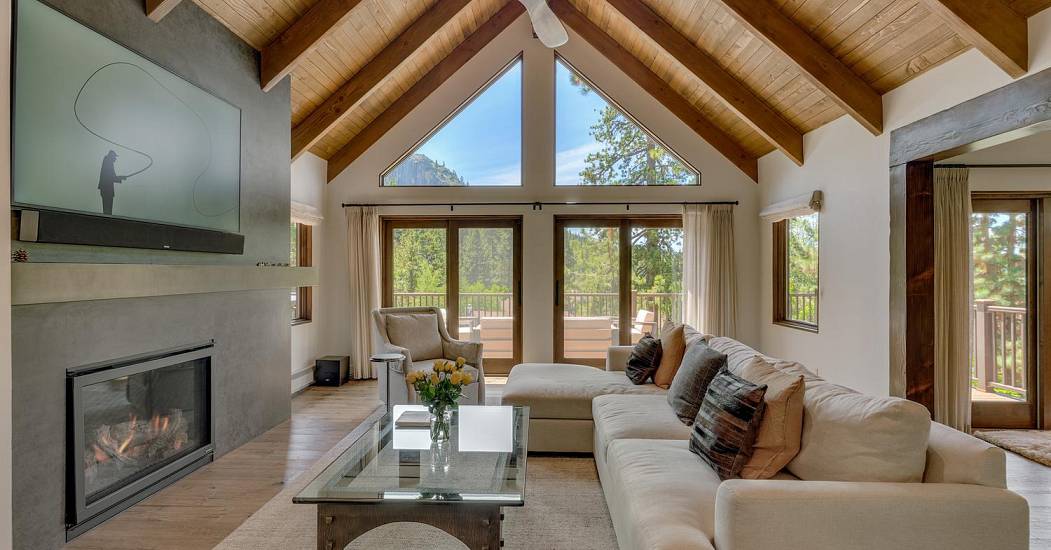 011-005-Living Room-1500x1000.jpg