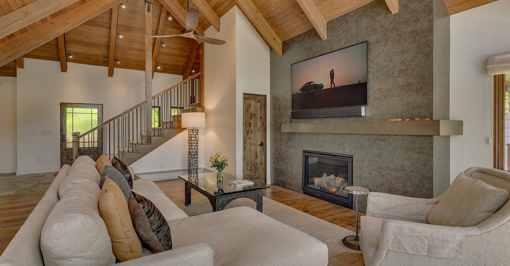 013-014-Living Room-1500x1000.jpg