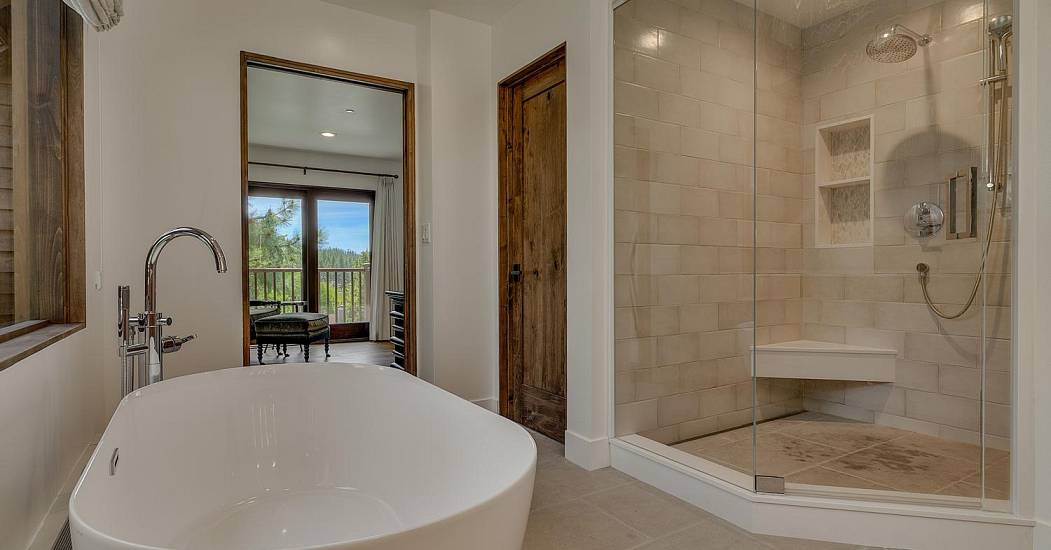 033-035-Primary Bathroom-1500x1000.jpg