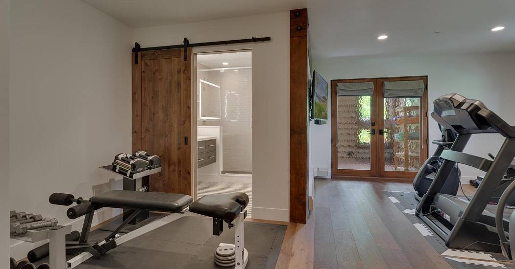 048-019-Bedroom  Gym-1500x1000.jpg